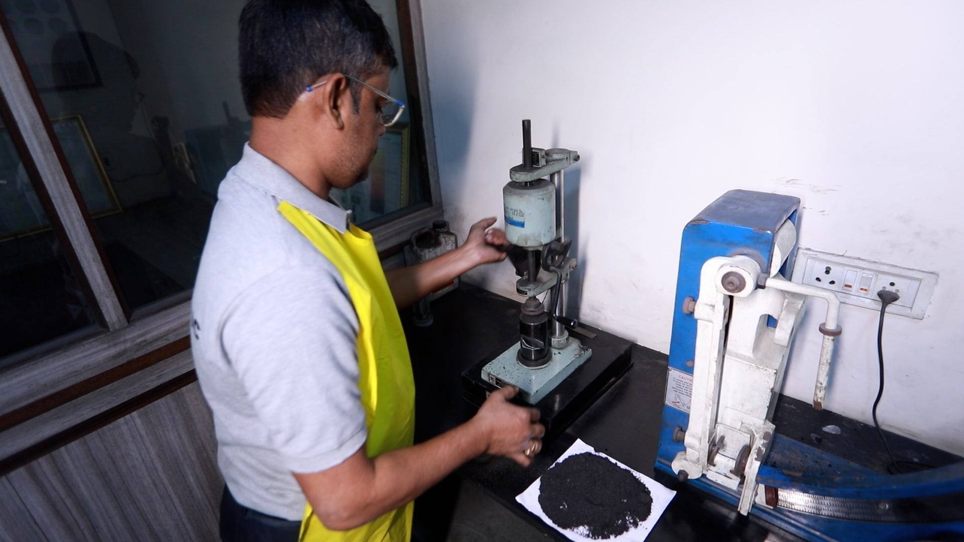 Sand Rammer with Base Block